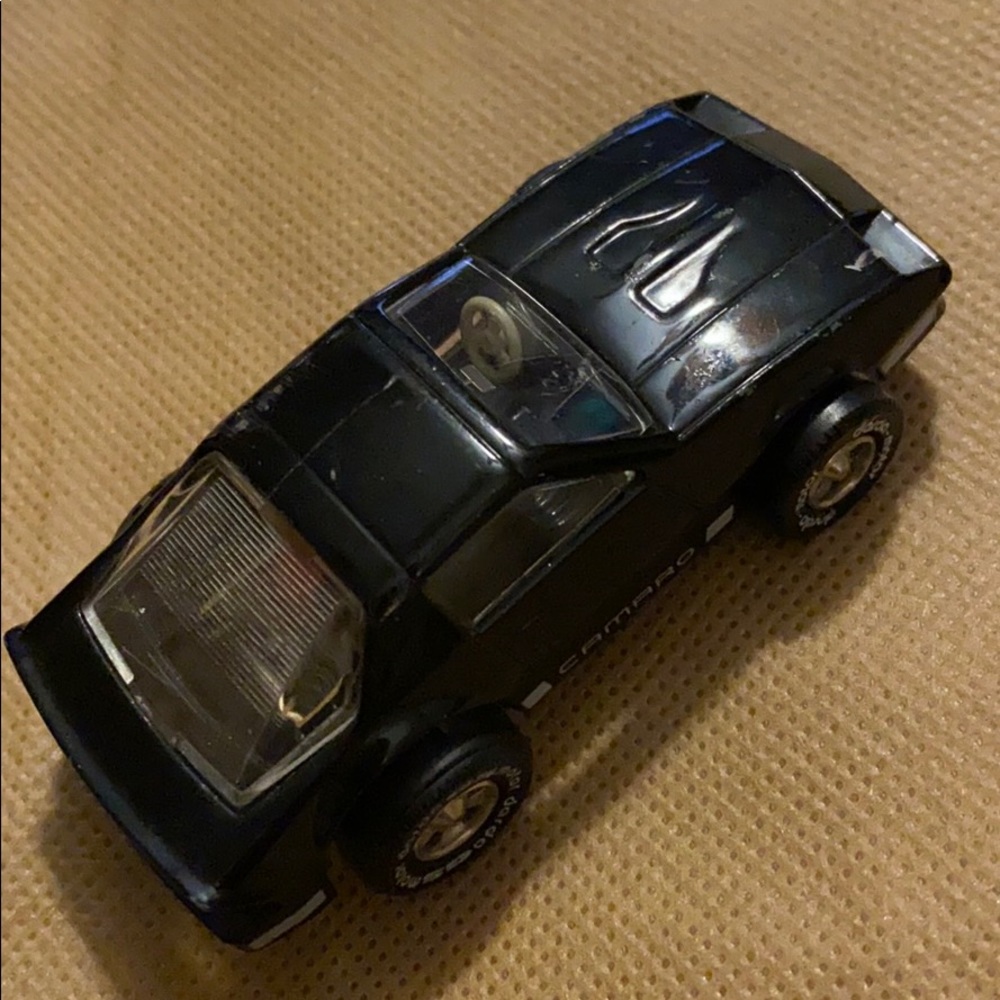 Darda motor car toy with motion mechanic